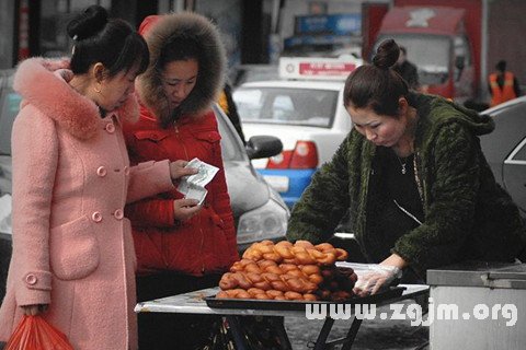 梦见买麻花