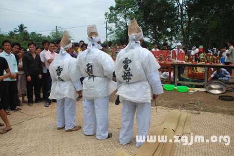 梦见求雨